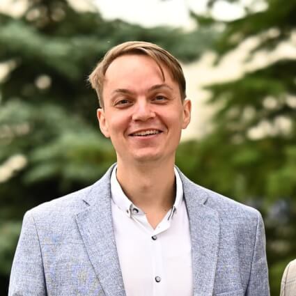 Дмитрий Старцев